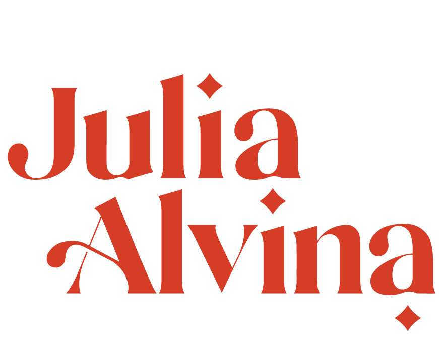 Julia Alvina