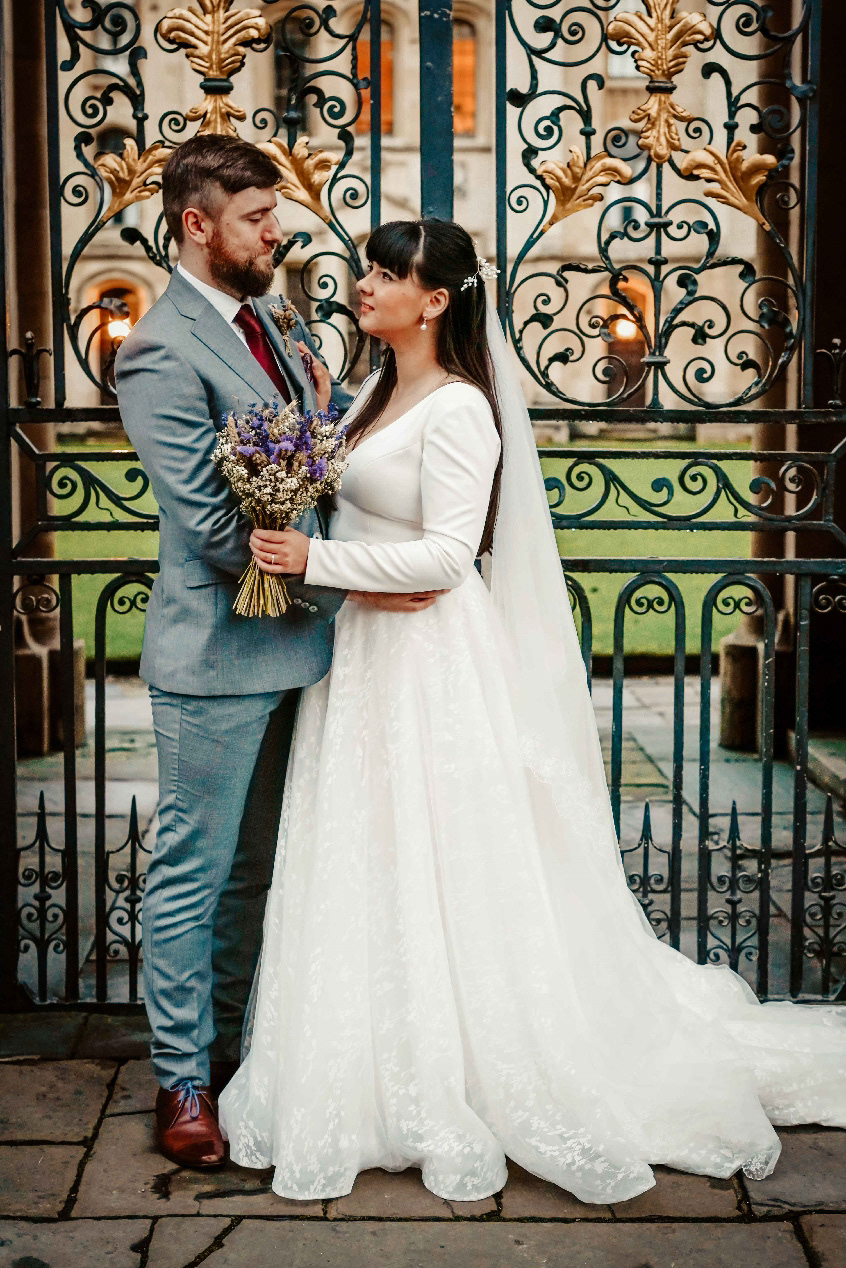 candid shot by wedding photographer david lefebvre at oxford town center covid wedding in december