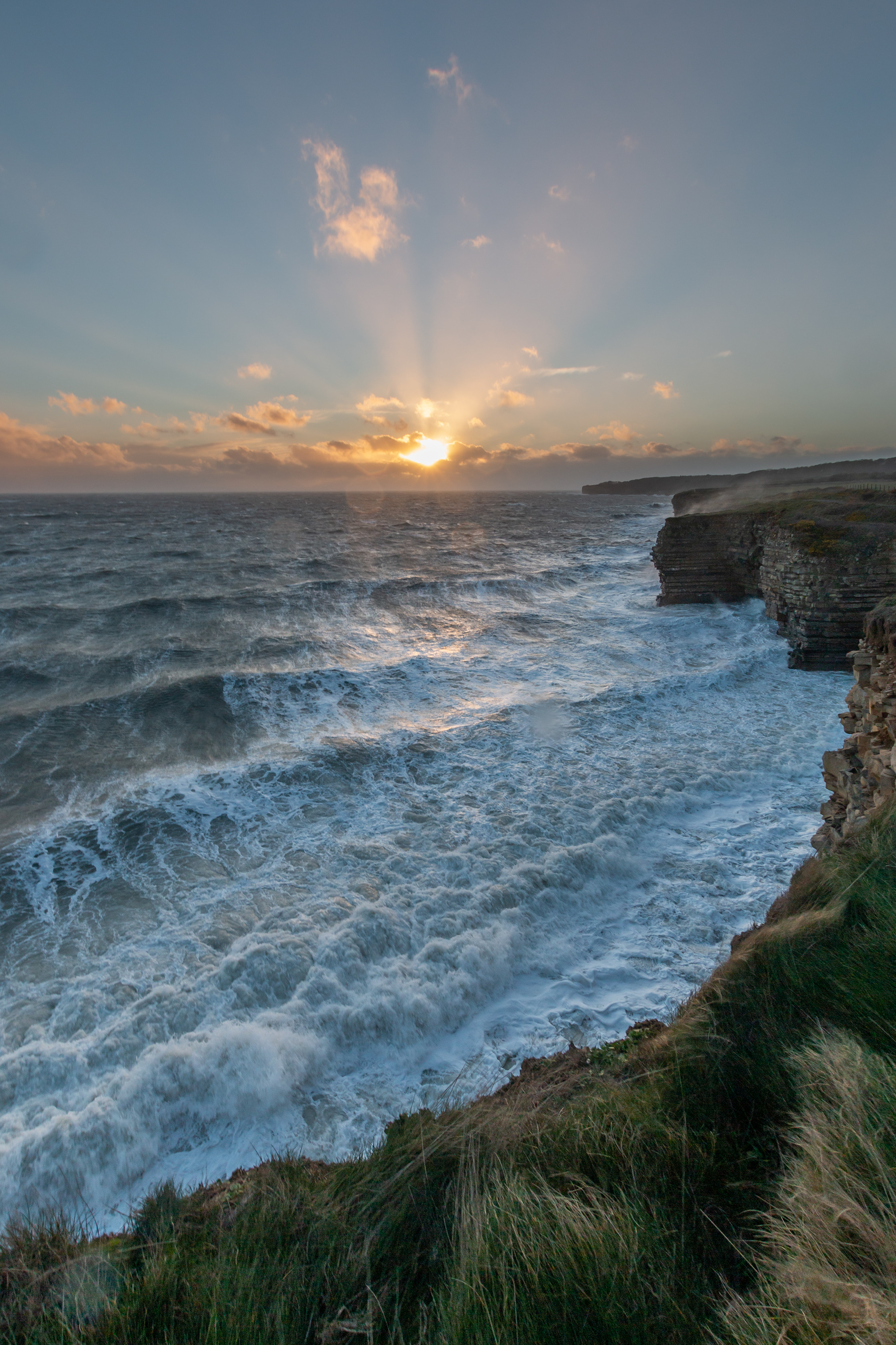 Dimhole Waves 2
