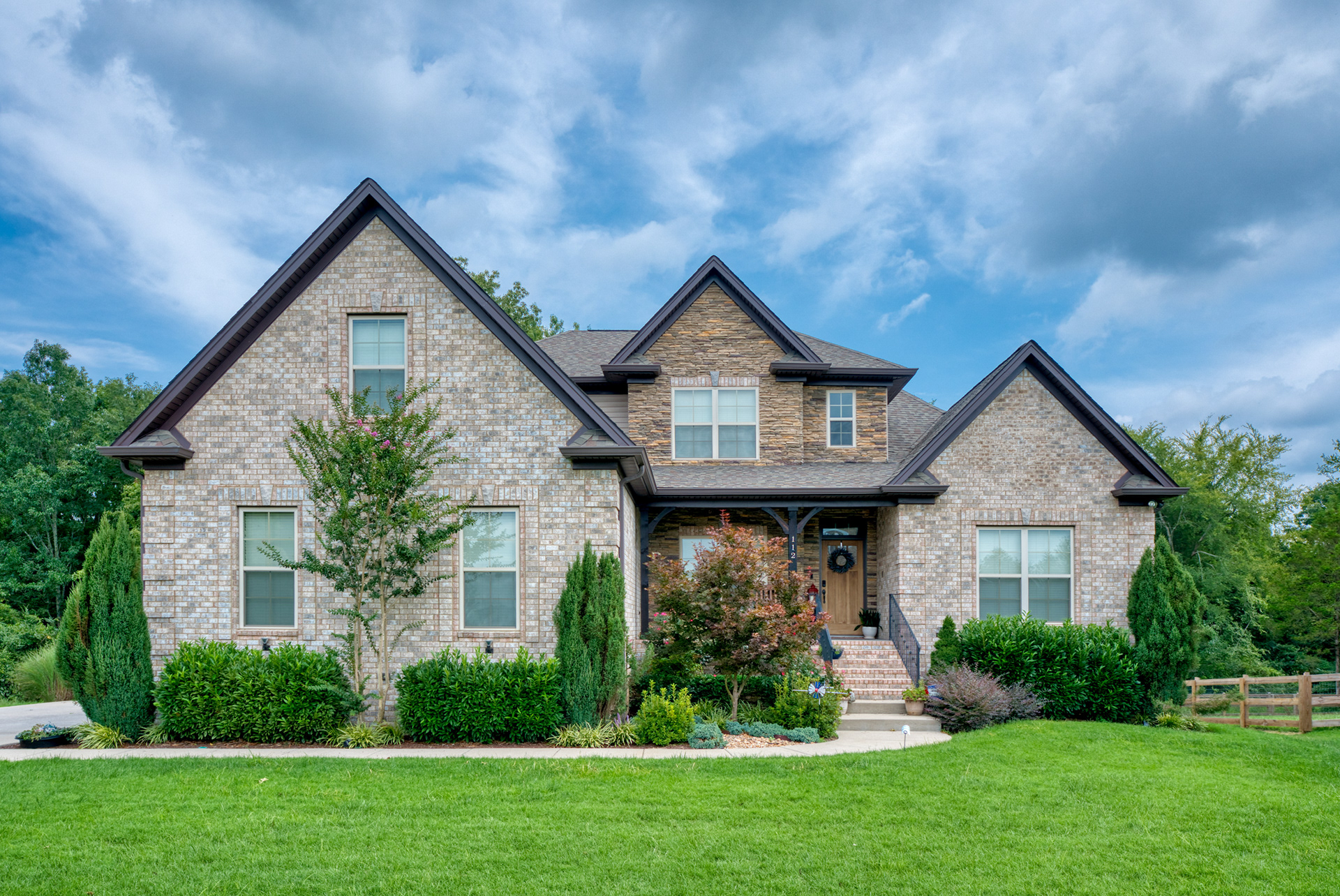 BLAKE RUSSELL REAL ESTATE PHOTOGRAPHER &amp; FILMMAKER