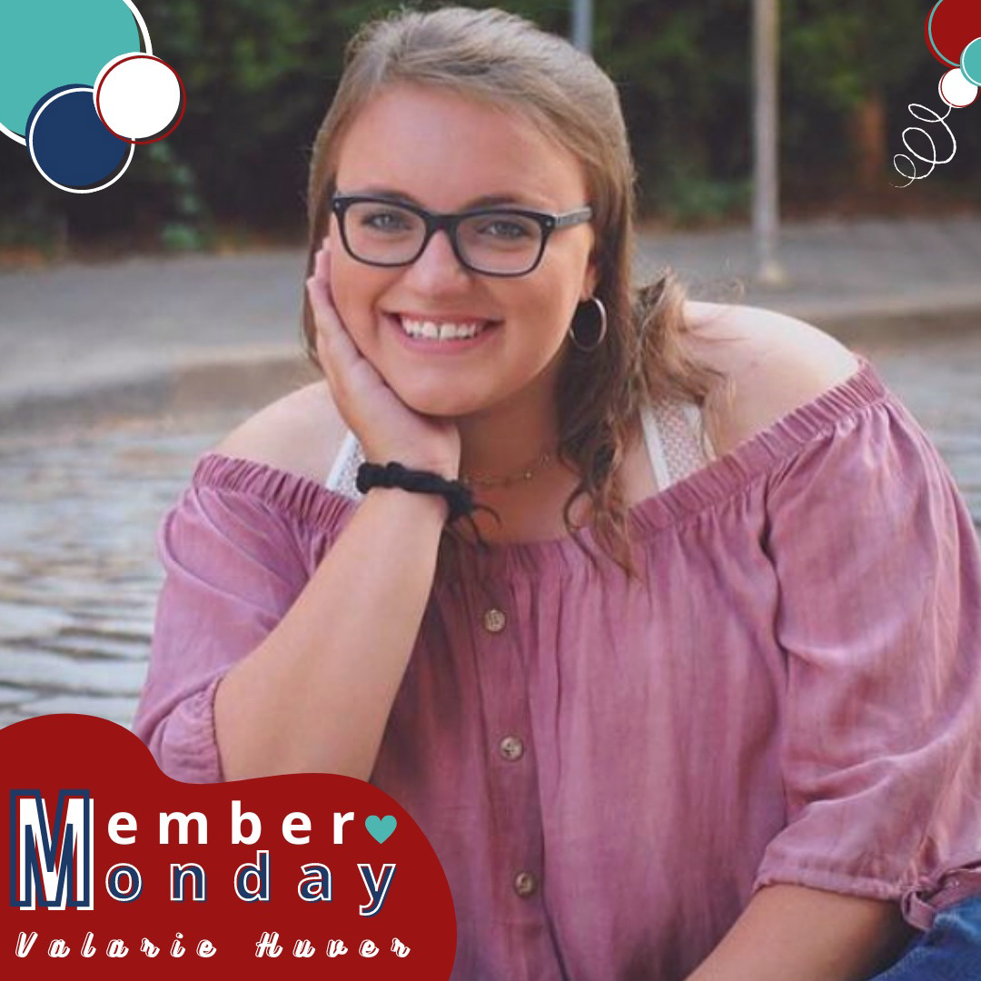 Meet Valerie Huver! She’s an aspiring nurse who loves her (Taco) Mama 🌮 We are wishing her the best as she enters her first finals season (over ZOOM 🤢)! Reach out to her to relax ++ bond over one of the three M’s: Mexican Food, Music, or a Marathon (on Netflix ofc 😉) *-*- Year in School : Freshman Hope to get into ✨: Nursing School What class are you dreading the Most✏️: Chemistry (yeah I don’t get why they call it chem when you like someone… 👀) Fave Restaurant in T-town 🥘 : Taco Mama Something to destress☀️: Listen to music or watch Netflix!