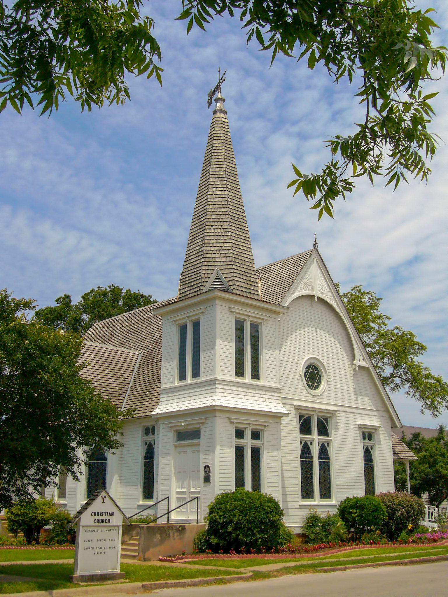 A historic wooden church in Bastrop Texas.