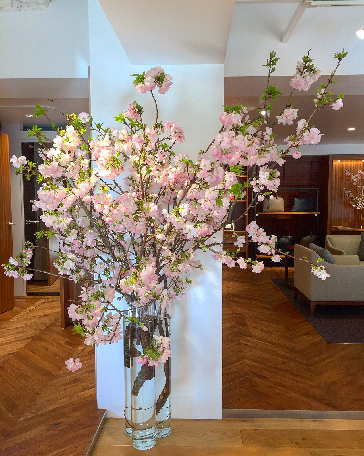 AUXCA SALOON 装花