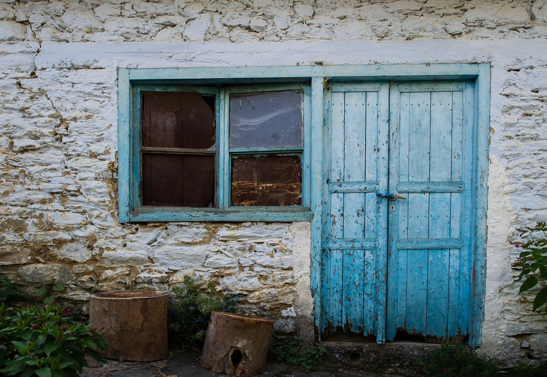 OLD HOUSE IN AMBELAKIA GREECE
