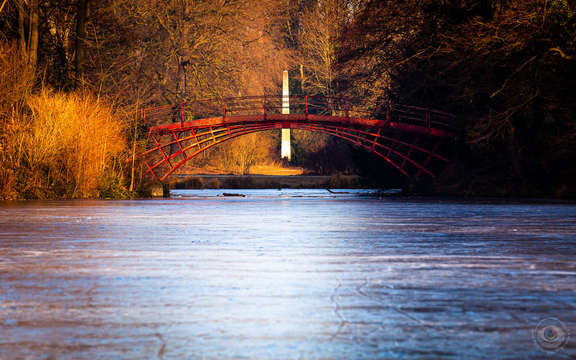 Bridge and Obelisk on Ice