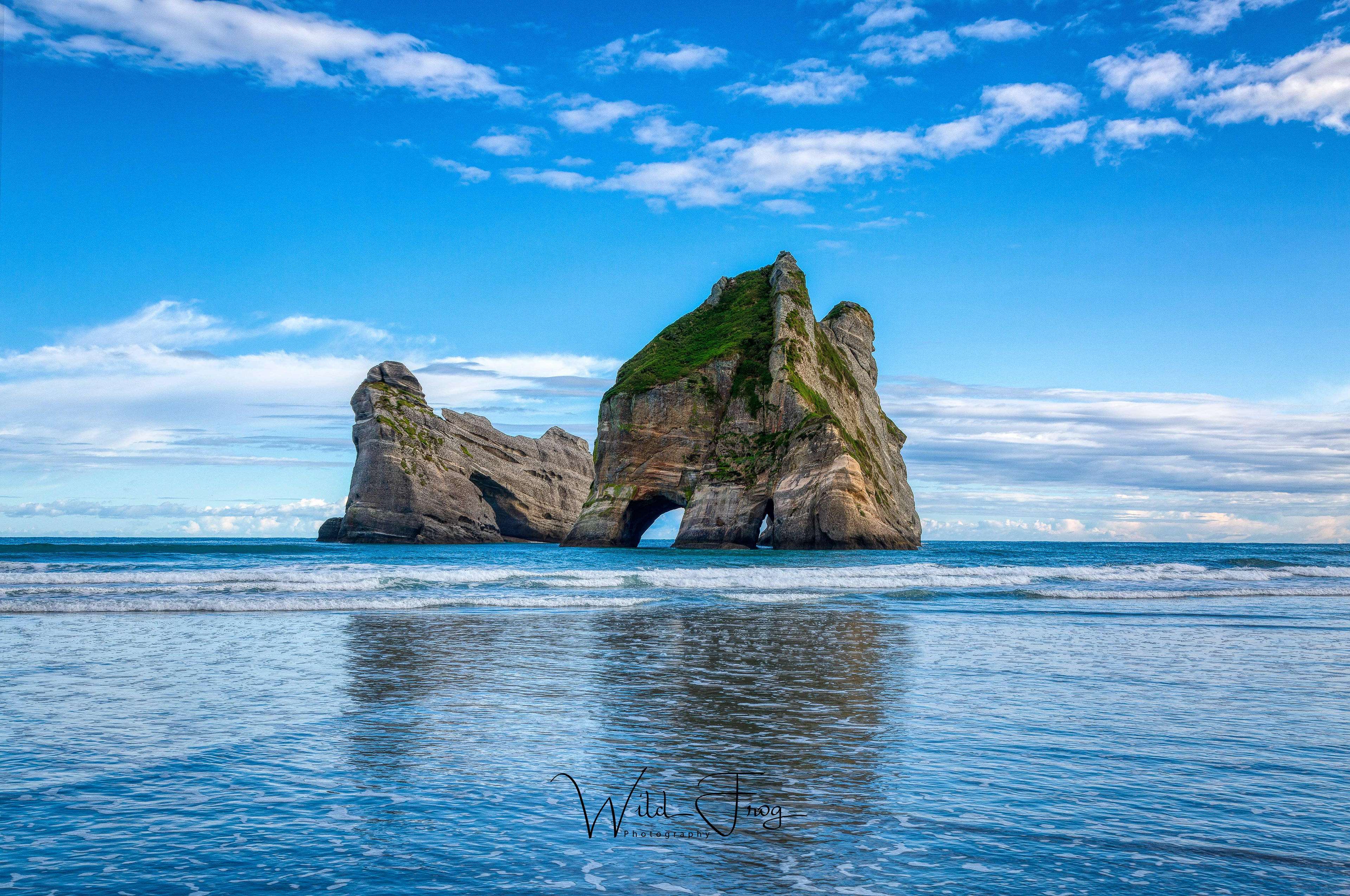 Archway Islands - Wharariki Beach - New Zealand