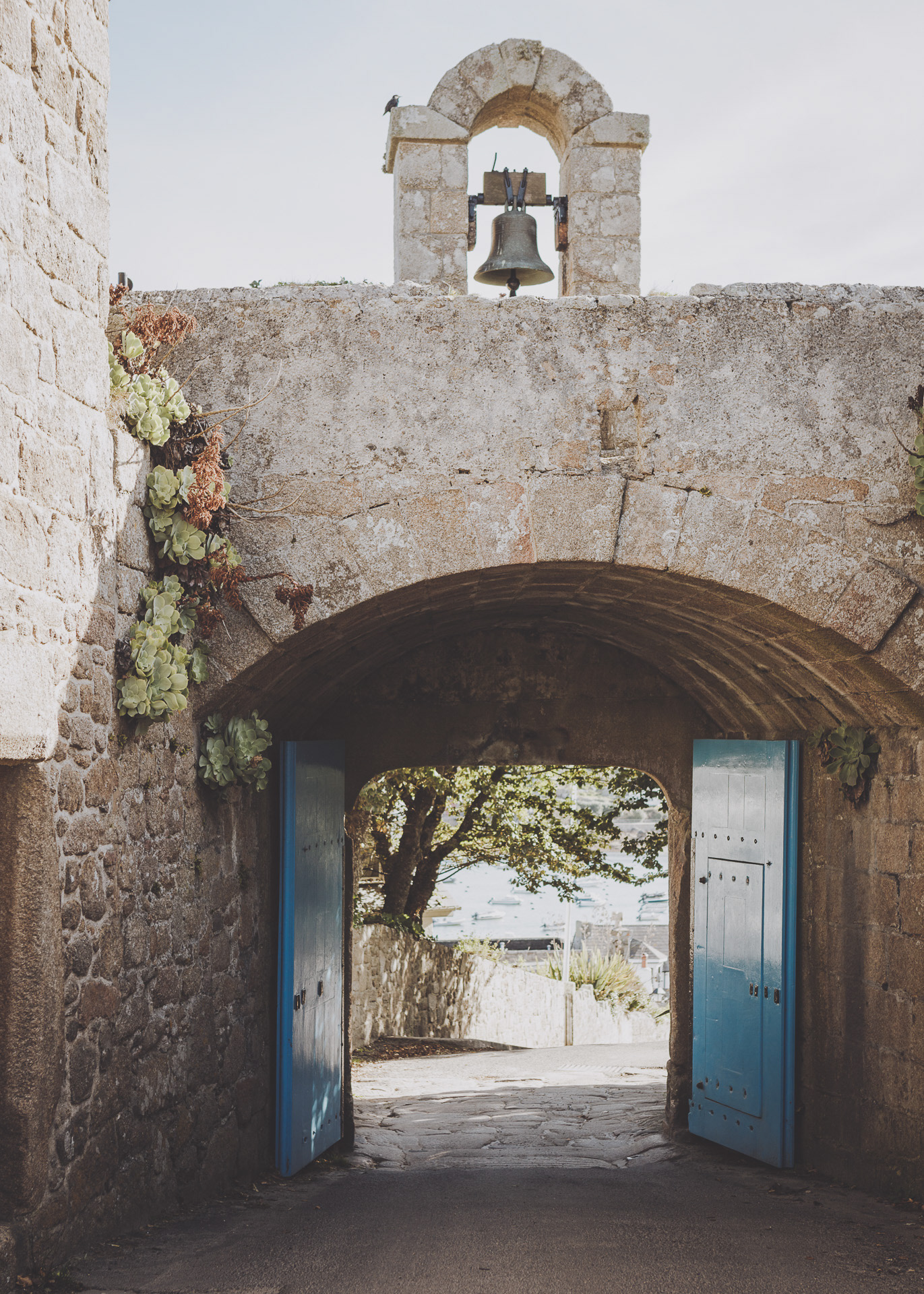 Visit Isles of Scilly Guide 2019 - www.visitislesofscilly.com