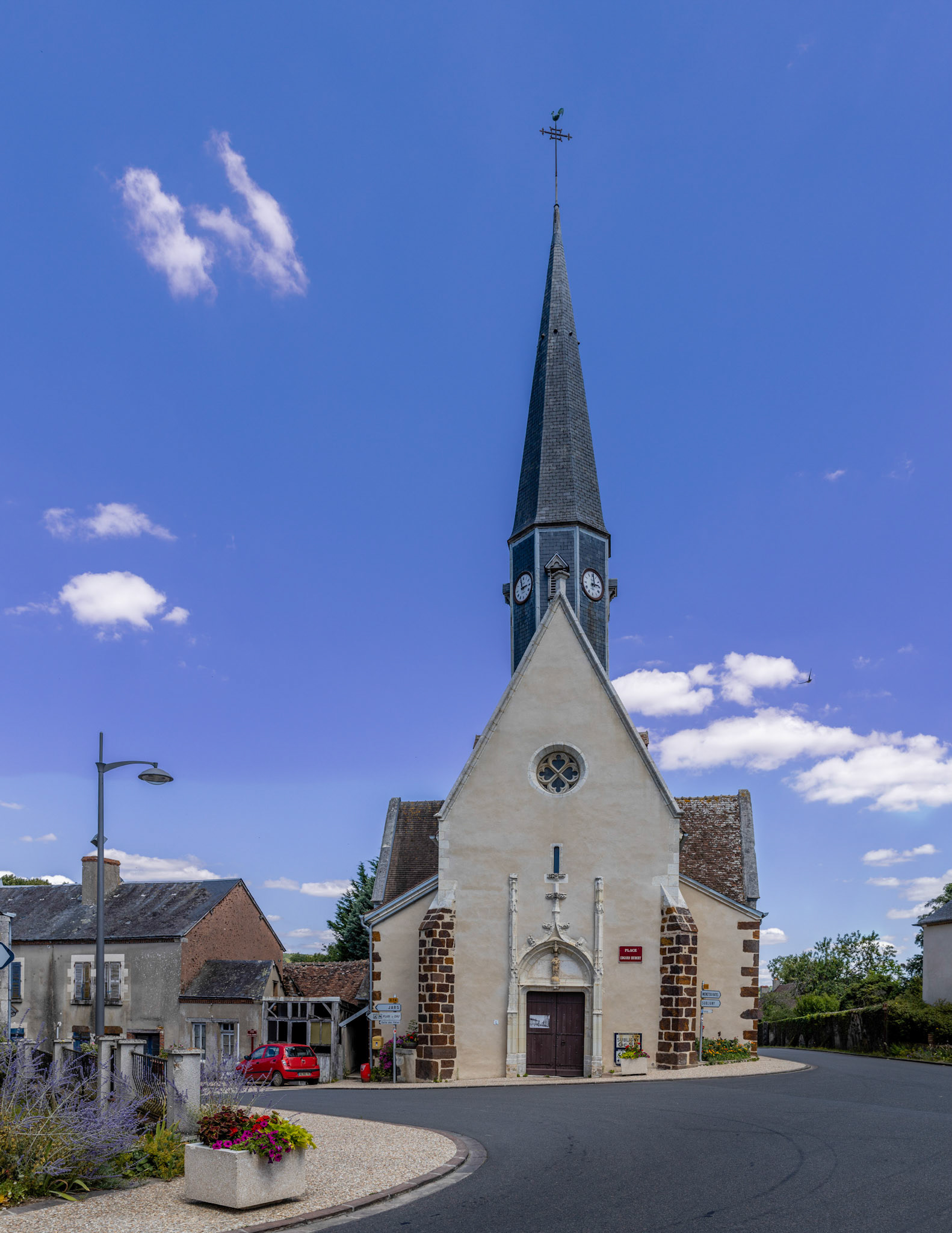 Place de l'église au Noyer