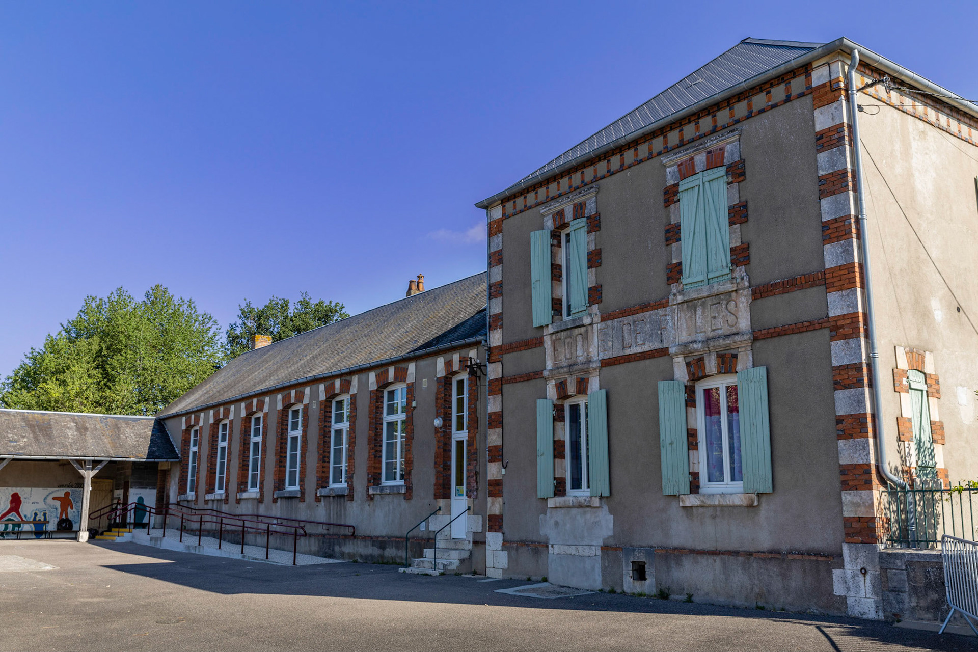 Ecole de Barlieu
