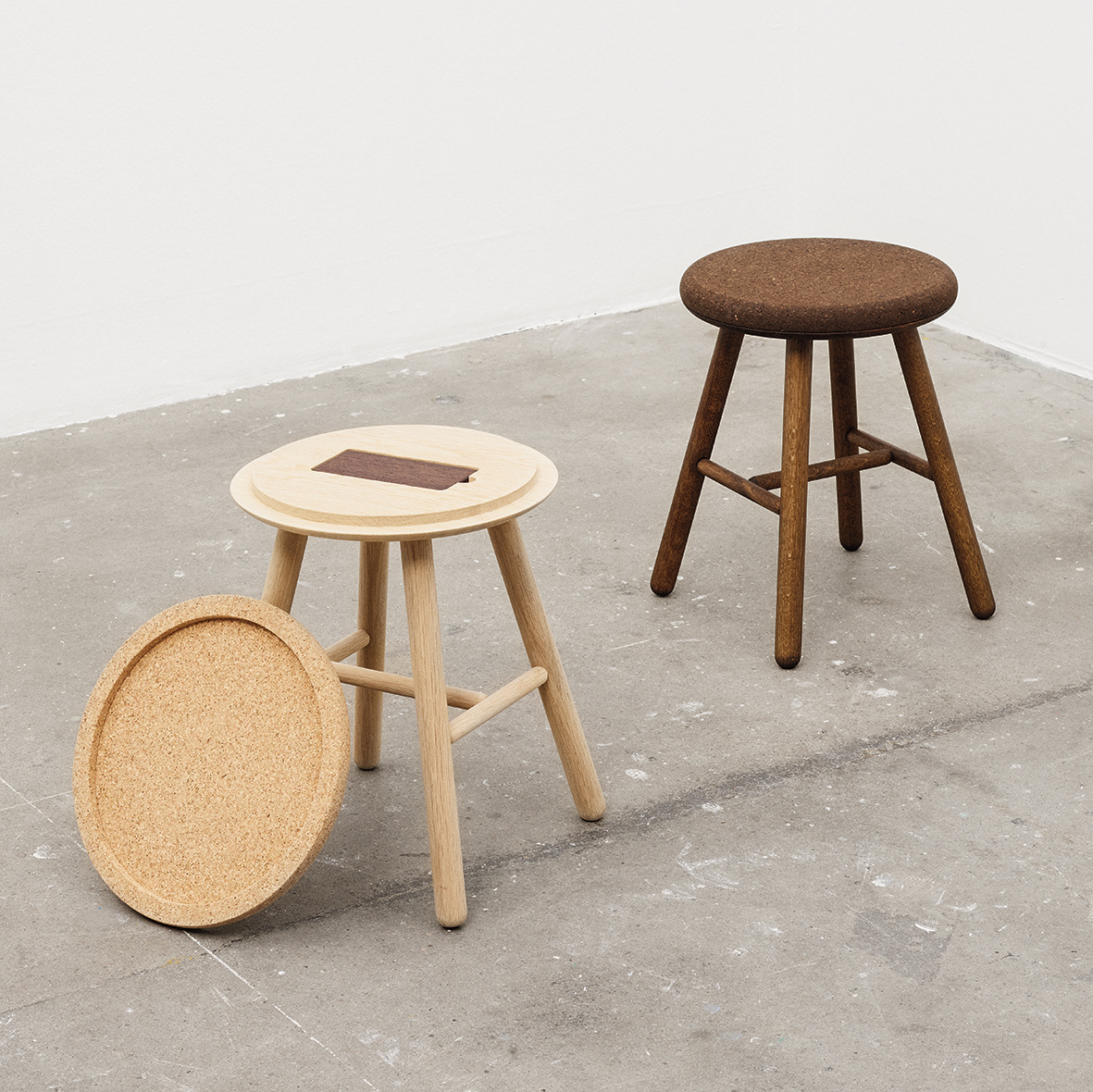 Philip Bro Ludvigsen - Stop Stool