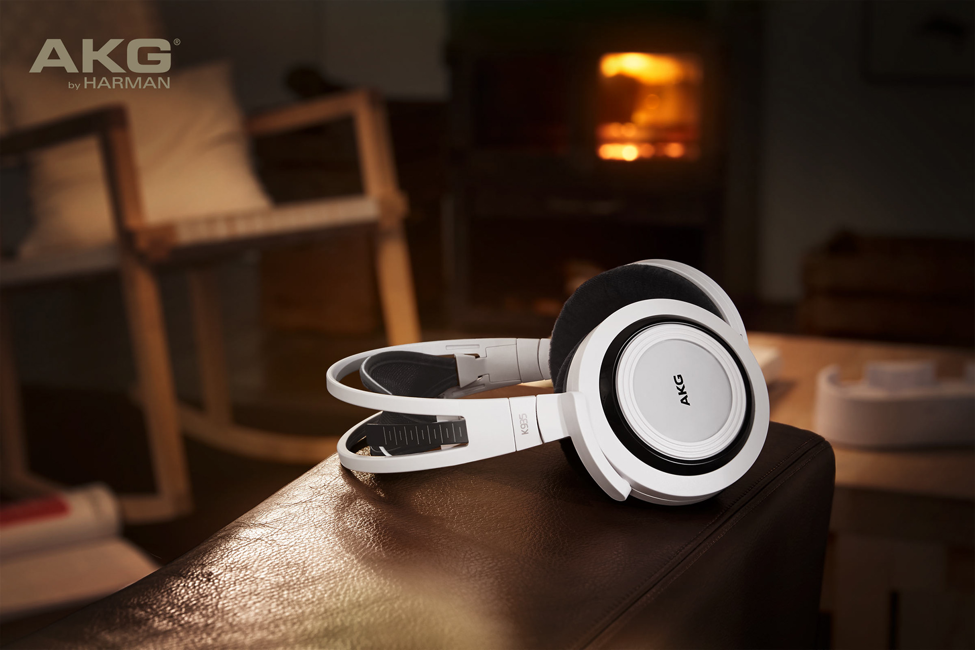 AKG, people, interior, lifestyle, styling, www.berndopitz.com, © Bernd Opitz