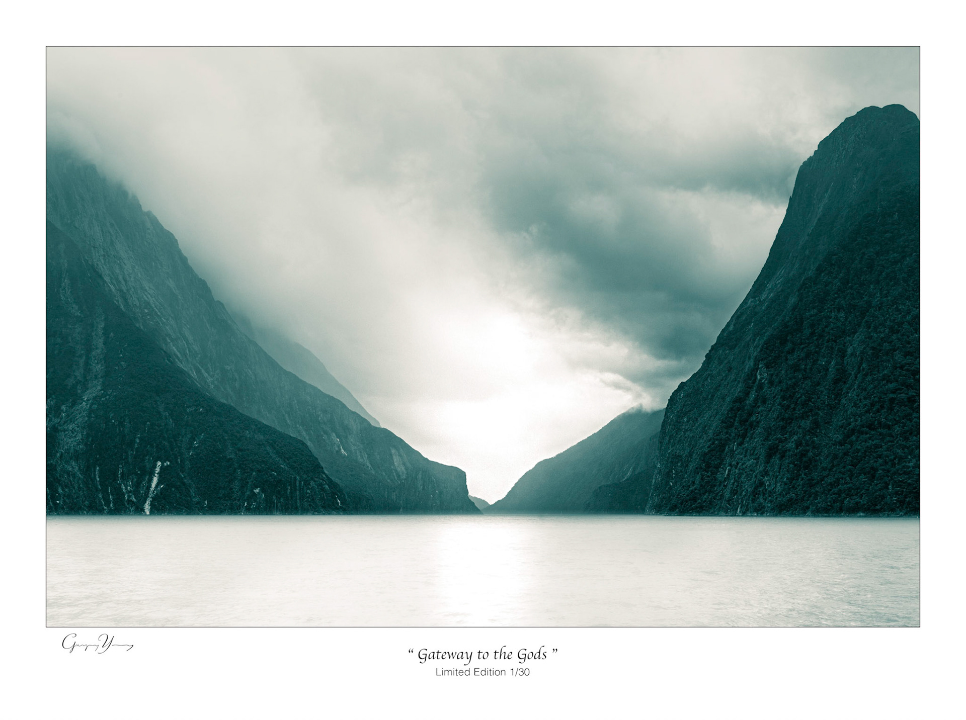 Limited Edition – small 1/30 – medium 1/15 – Large 1/5 © Gregory Young