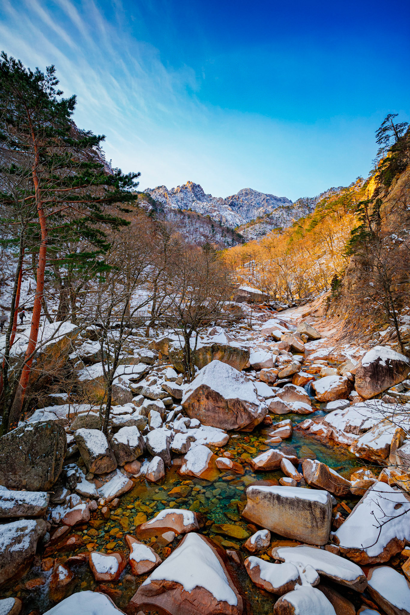 Beautiful River Valleys in Seoraksan National Park