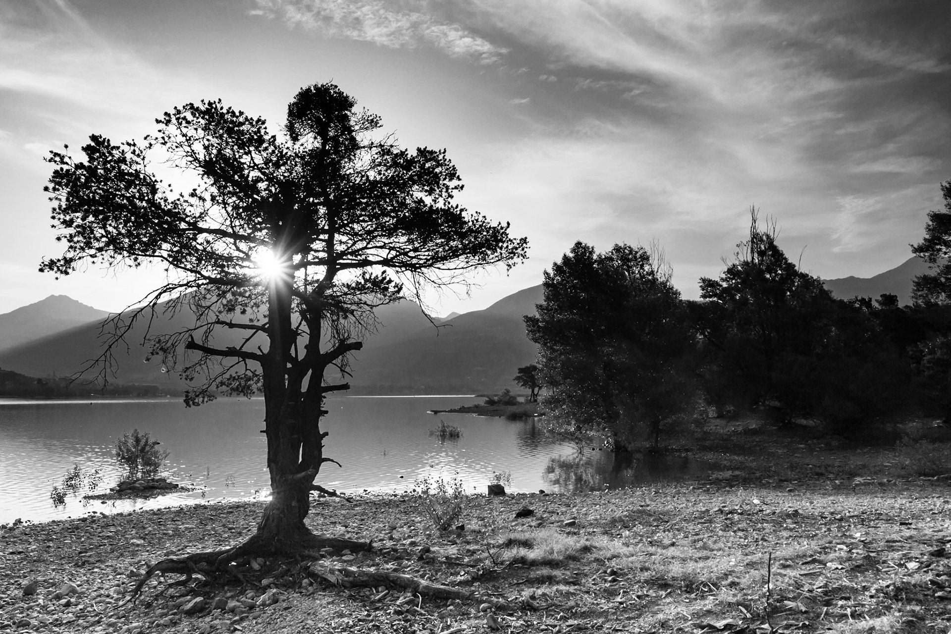 Lever de soleil sur le Lac de Serre-Ponçon