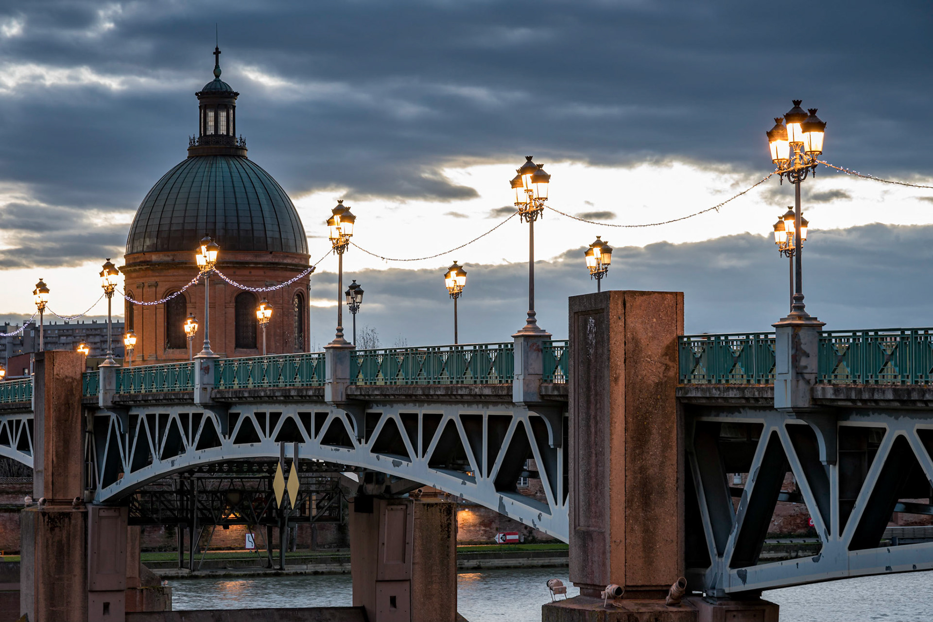 Pont St Pierre et Dôme de La Grave