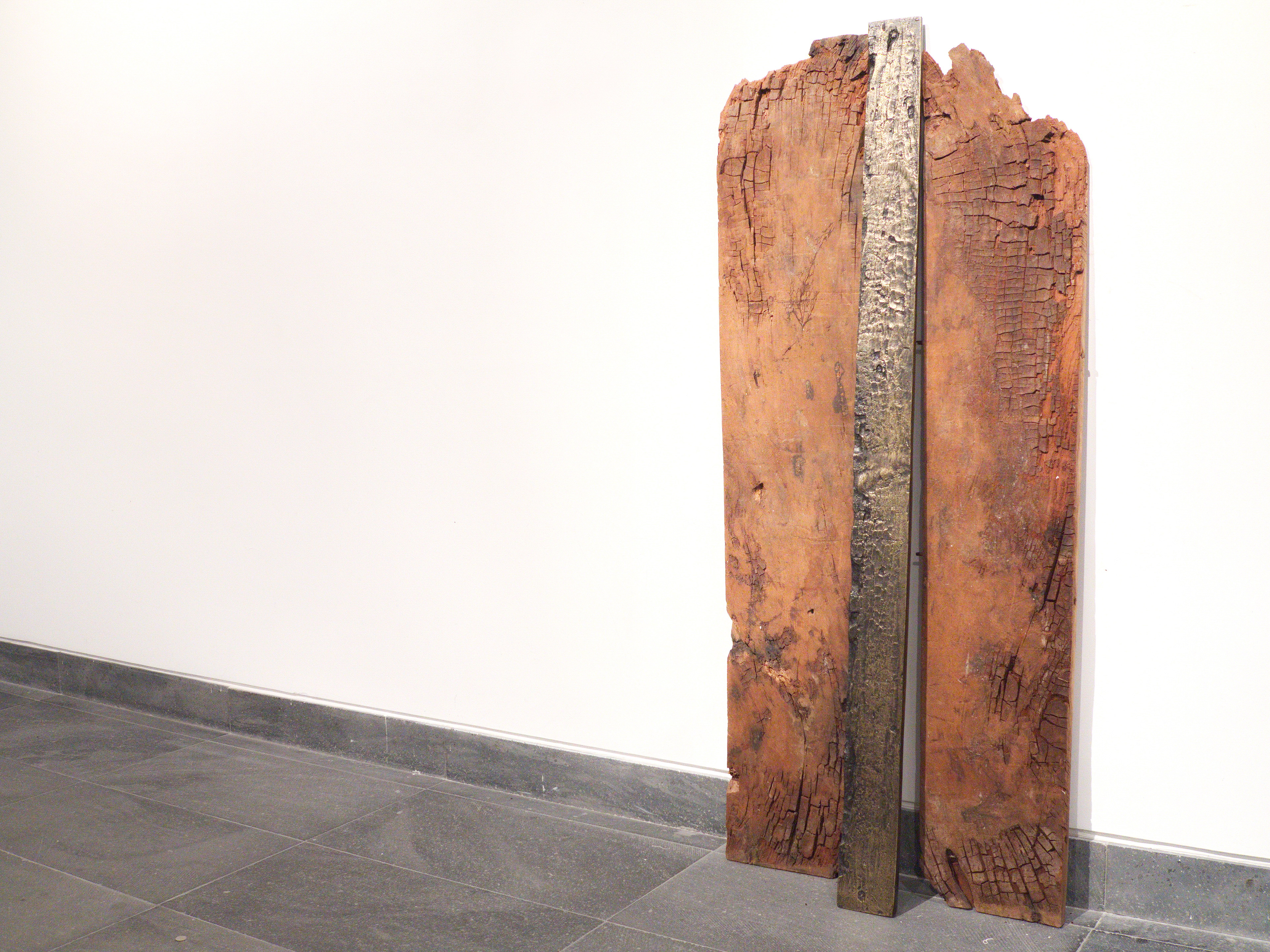 ATTEMPT TO REACH FOR ETERNITY  2018 - bronze, decayed wood - exhib. Biblioteca Pública Horta/Faial 2019