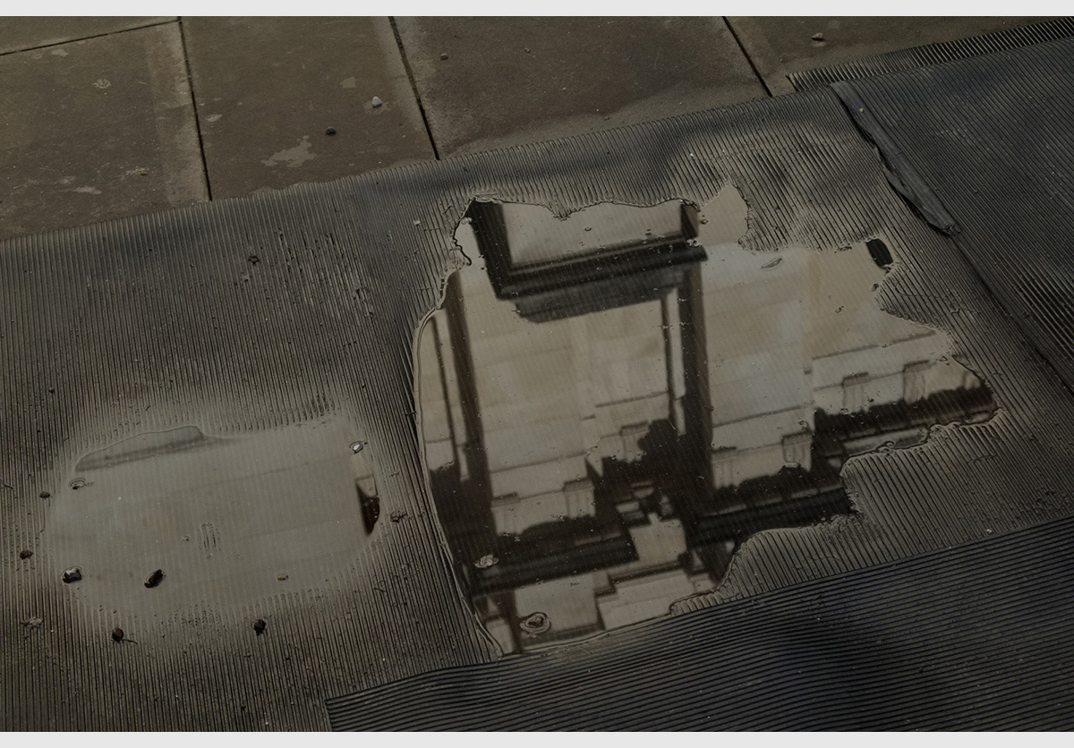 krystina stimakovits, photography, art photographer, urban, abstraction, krystinastima, london, stima-images, myportfolio, lines, Fishing for Lines, formal, composition, shadows, linear, up close