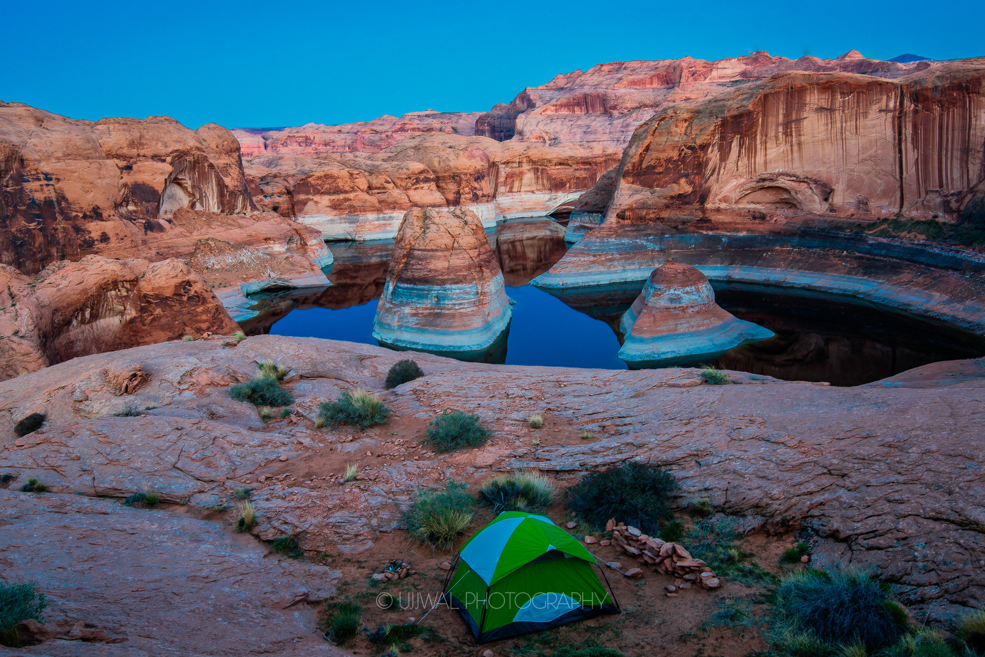 Camping in front of Reflection Canyon in Arizona USA