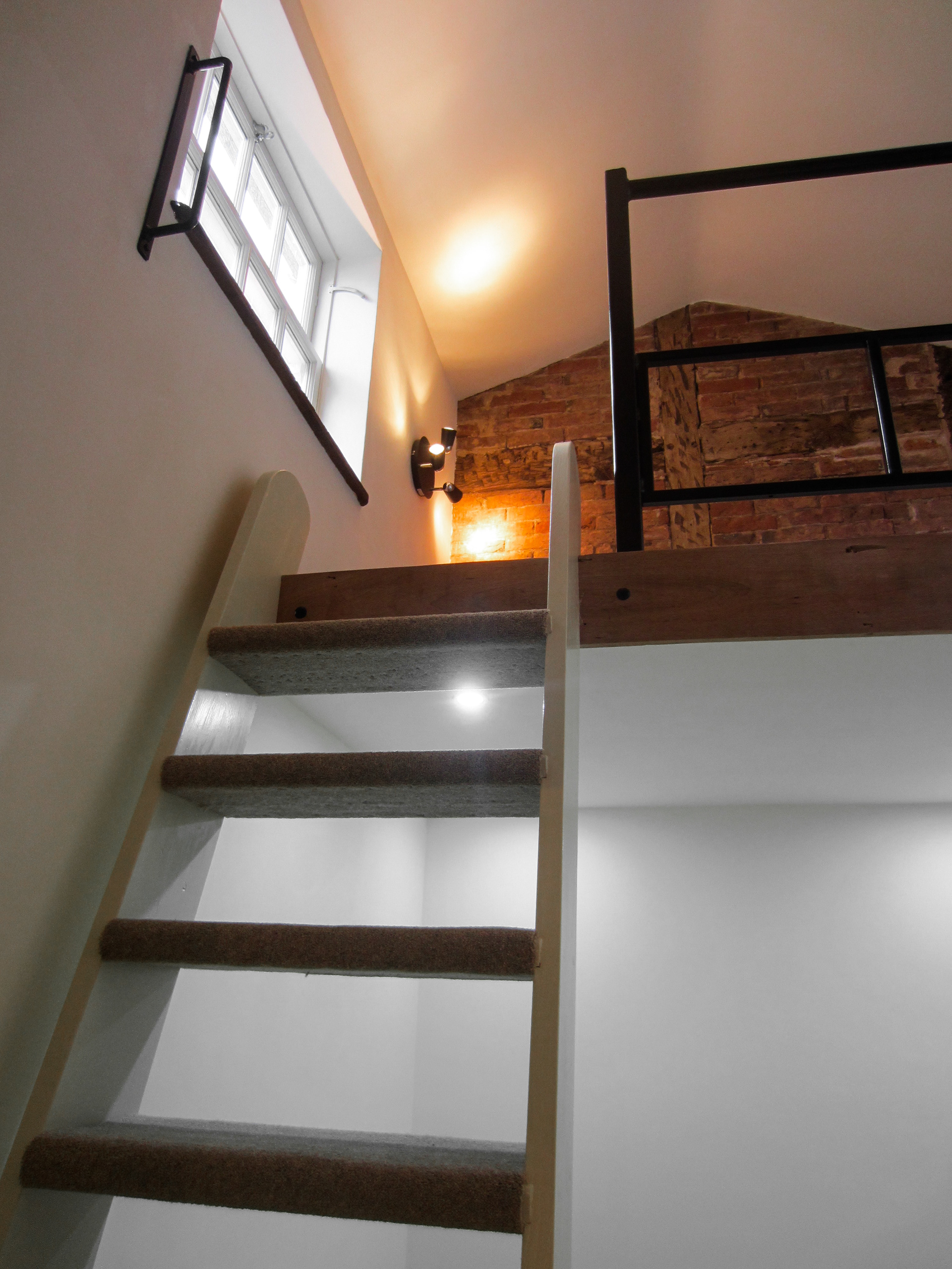 | double-height bedroom |