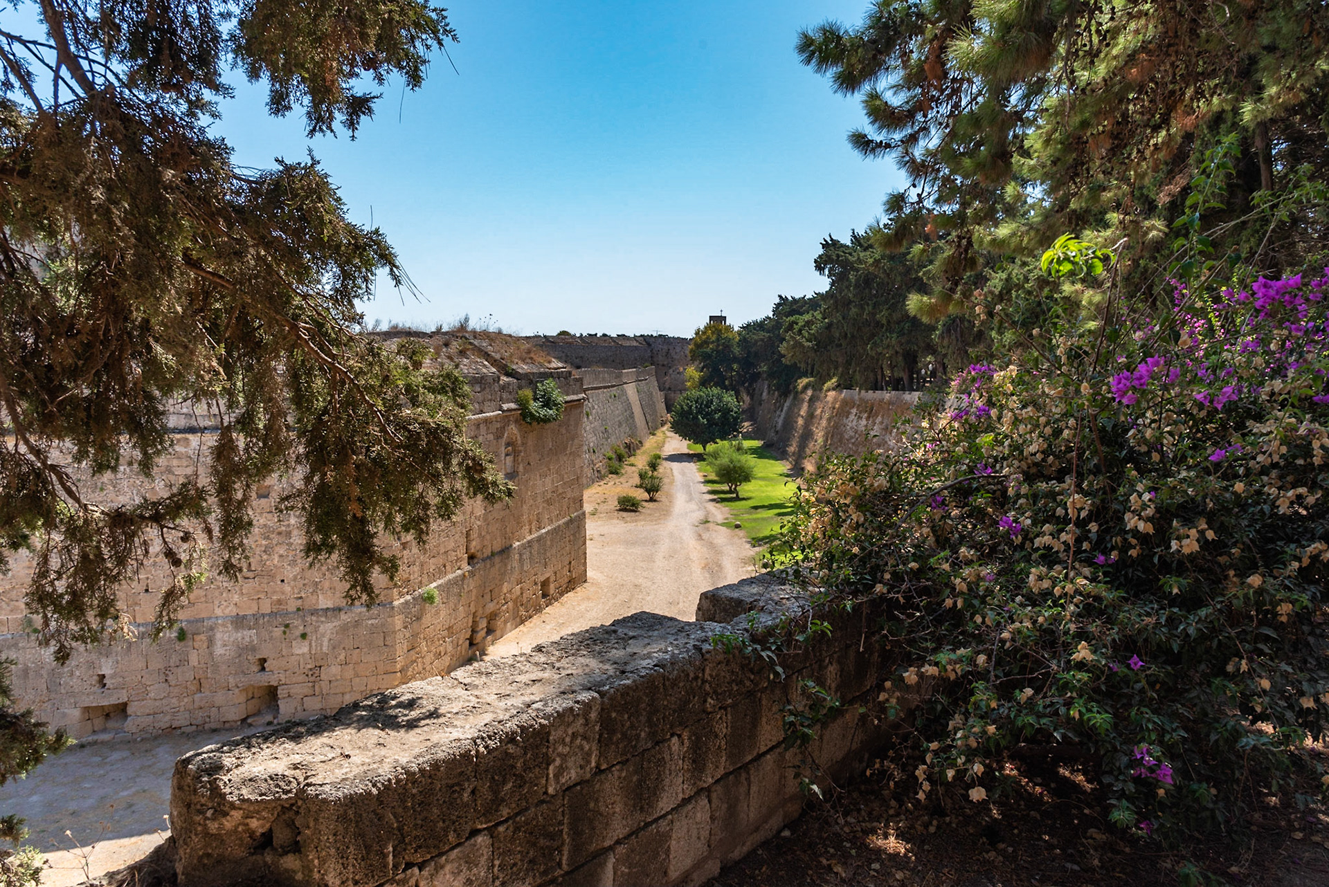 Rhodes Town defences