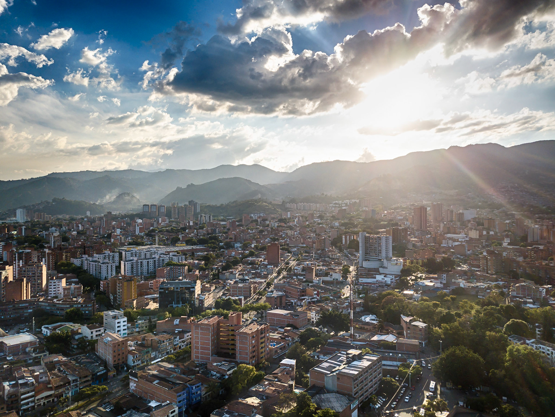 Atardecer en Medellín.