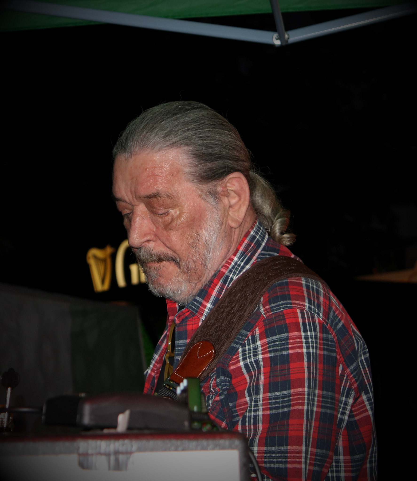 Pics by Danny Weinstein
