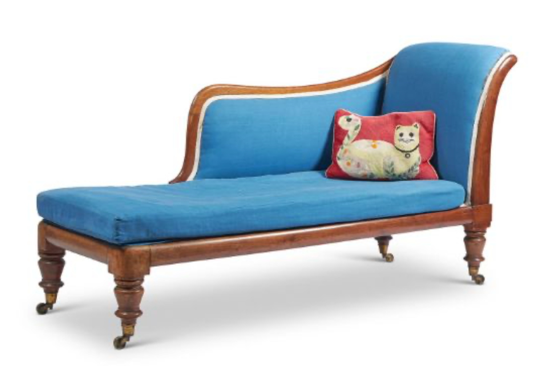 A VICTORIAN MAHOGANY DAY BED, CIRCA 1880