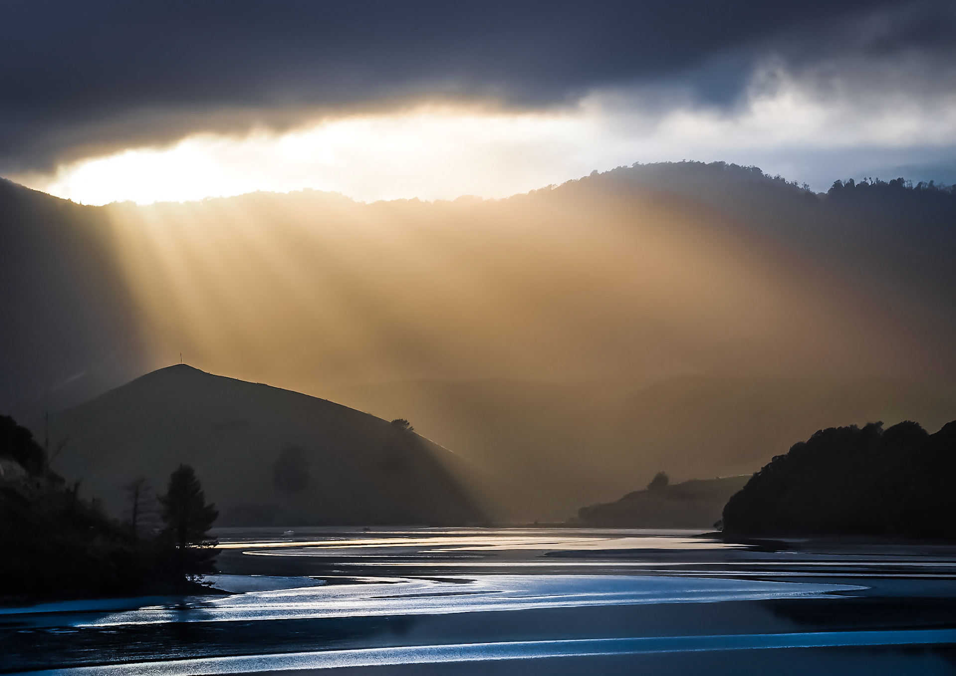 Morning Rays over the Whangamoas