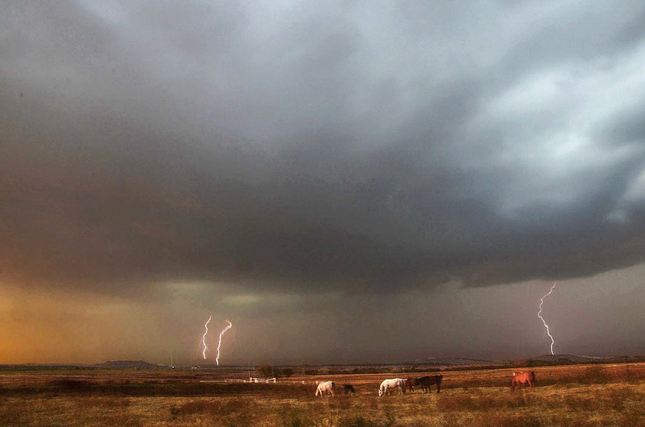 Lightening, Drummond Ranch