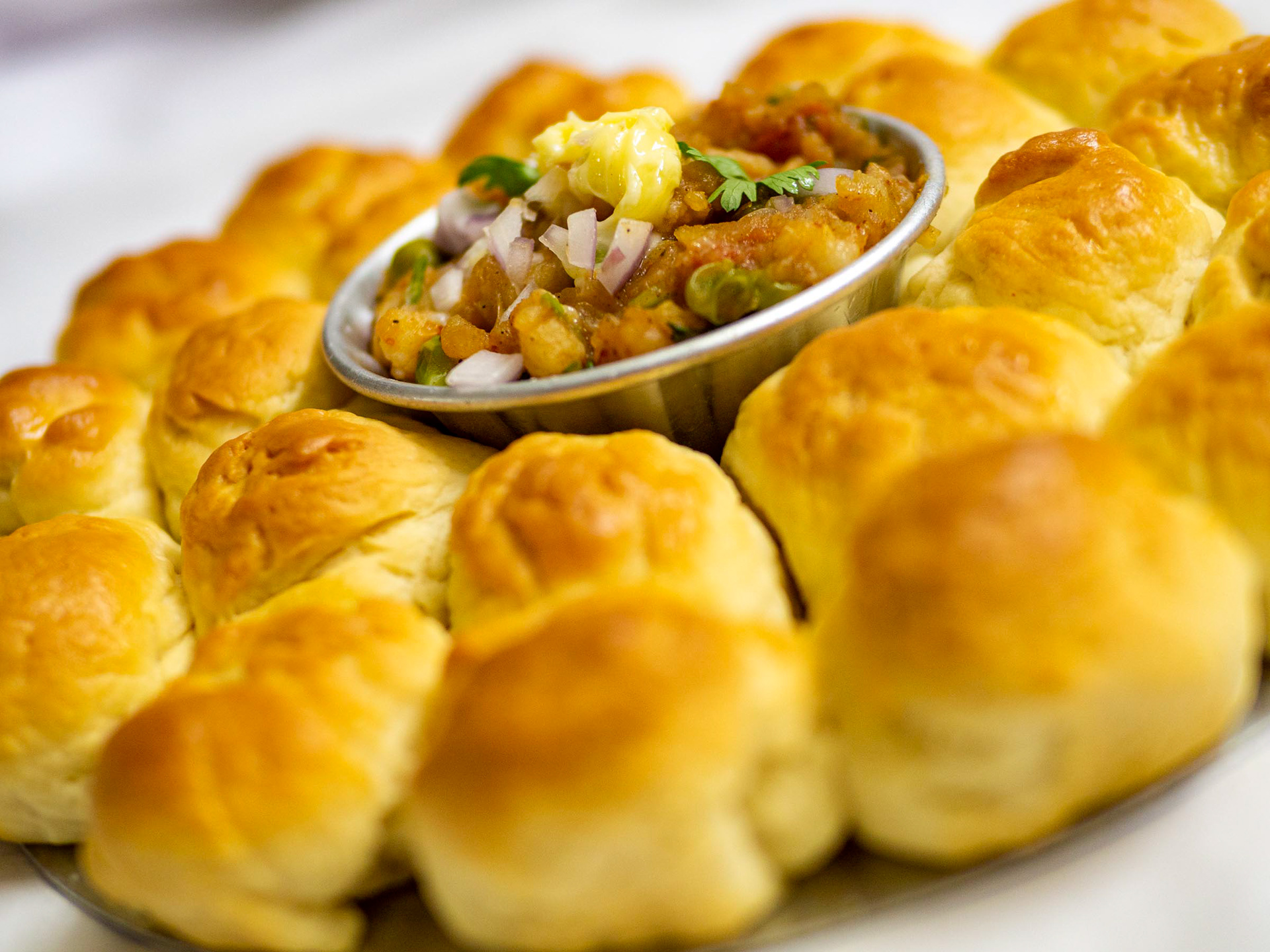 Pav Baji, Homemade Buns