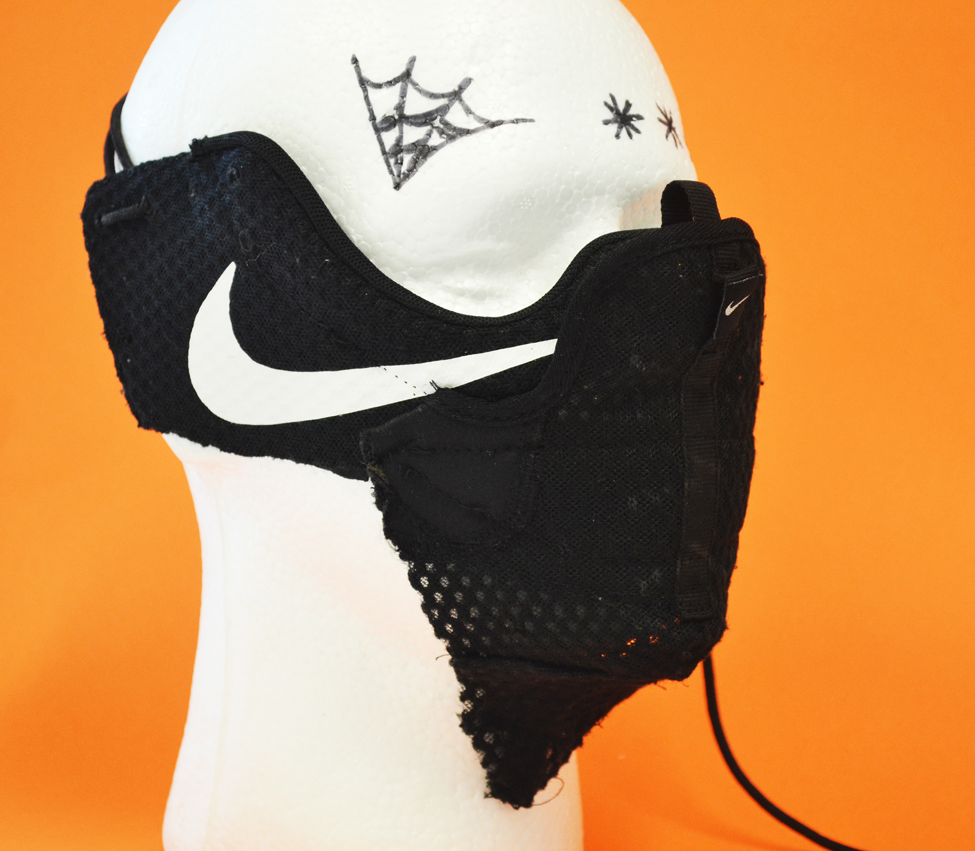 Blackworkben Nike Roshe Ski mask