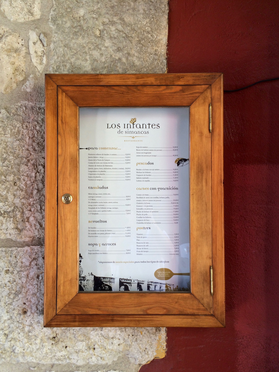 Adaptación a fachada de cartas restaurante Los Infantes de Simancas por Global y punto