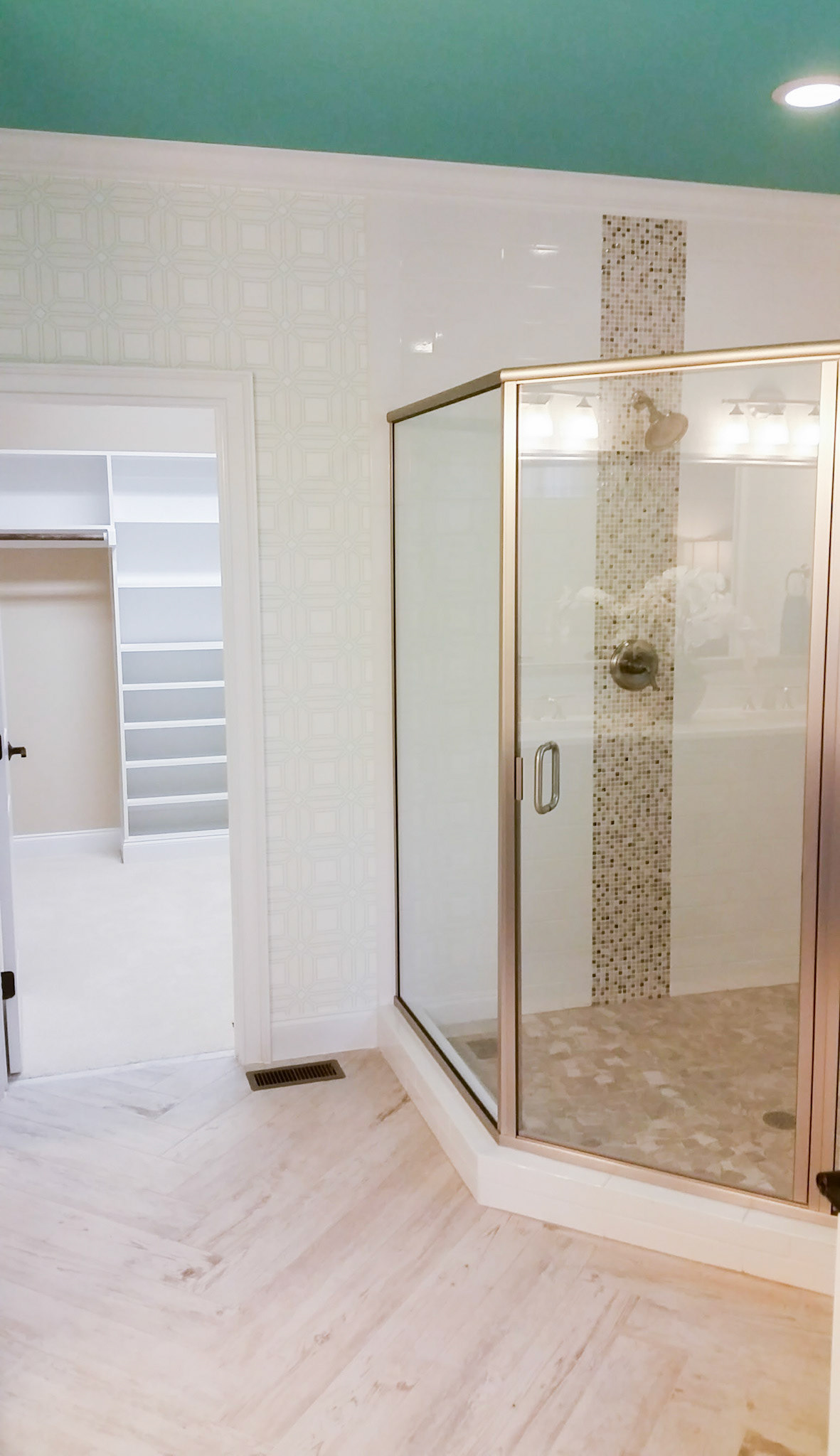 Personal Selections: Tile & lighting. Other selections made by Model Home Interiors.