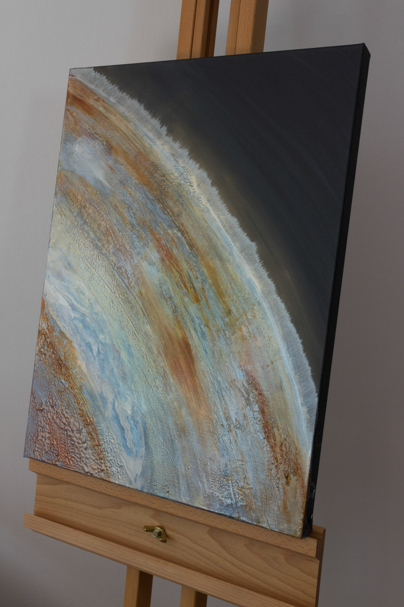 ELKYMY. ‘Satya स"य’ Acrylic, polyurethane, powdered pigments (Mica) on deep edged stretched canvas. 24 x 18 inches (61 x 46 cm)