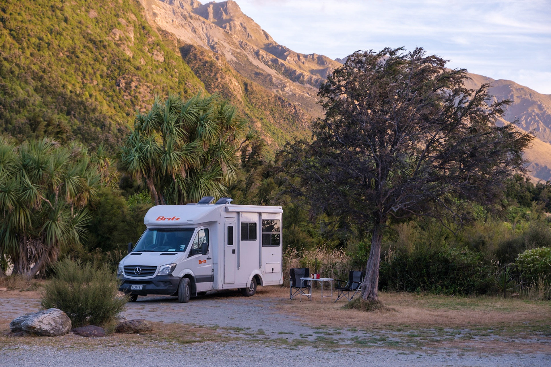 freedom camping lake wanaka