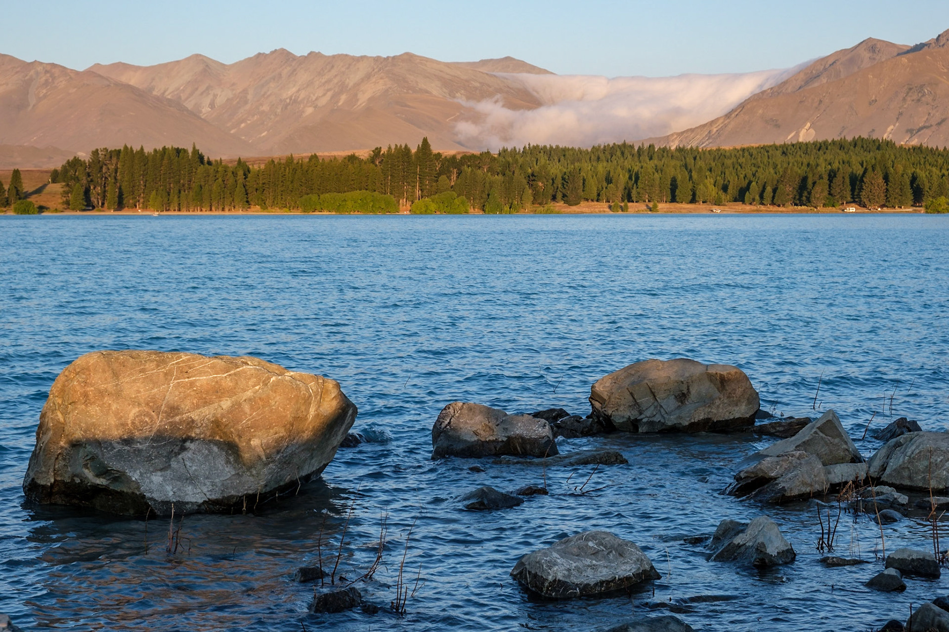 lake tekapo