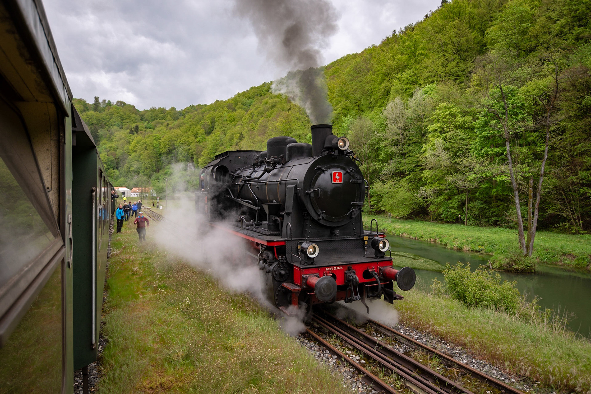 Zum #Muttertag haben wir heute einen #Ausflug, eine #Zugfahrt mit der @dampfbahn.fraenkische.schweiz
