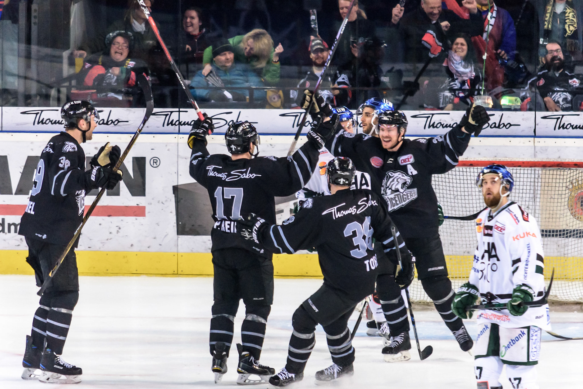 Welch ein Spiel, PLAYOFFS BABY!