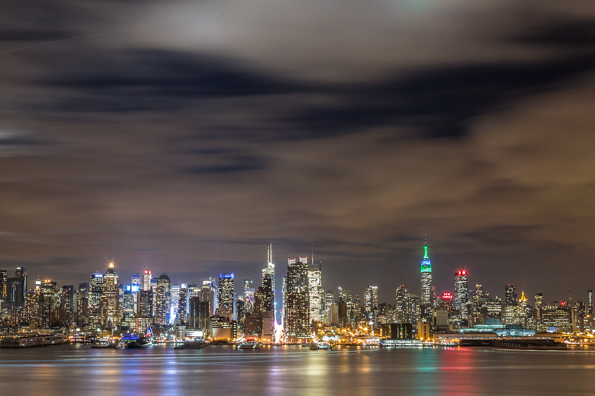 Twilight view of the Midtown Manhattan skyline from Weehawken, NJ