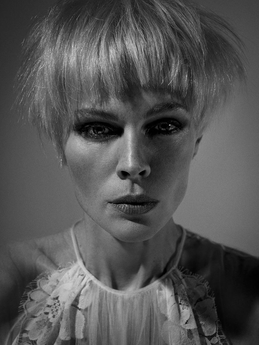 KATE NAUTA