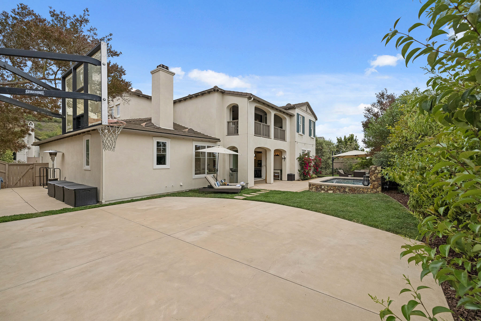 7443 Circulo Sequoia