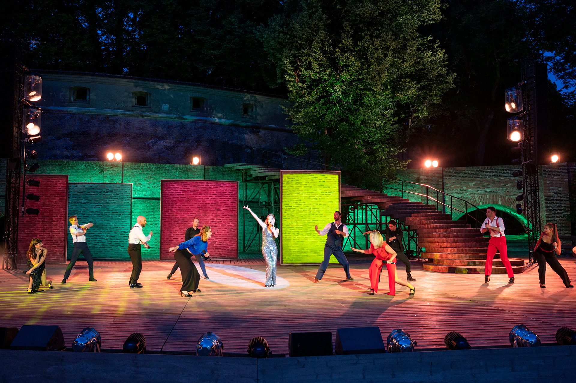 The Show Must Go On - © Jan-Pieter Fuhr, Staatstheater Augsburg 