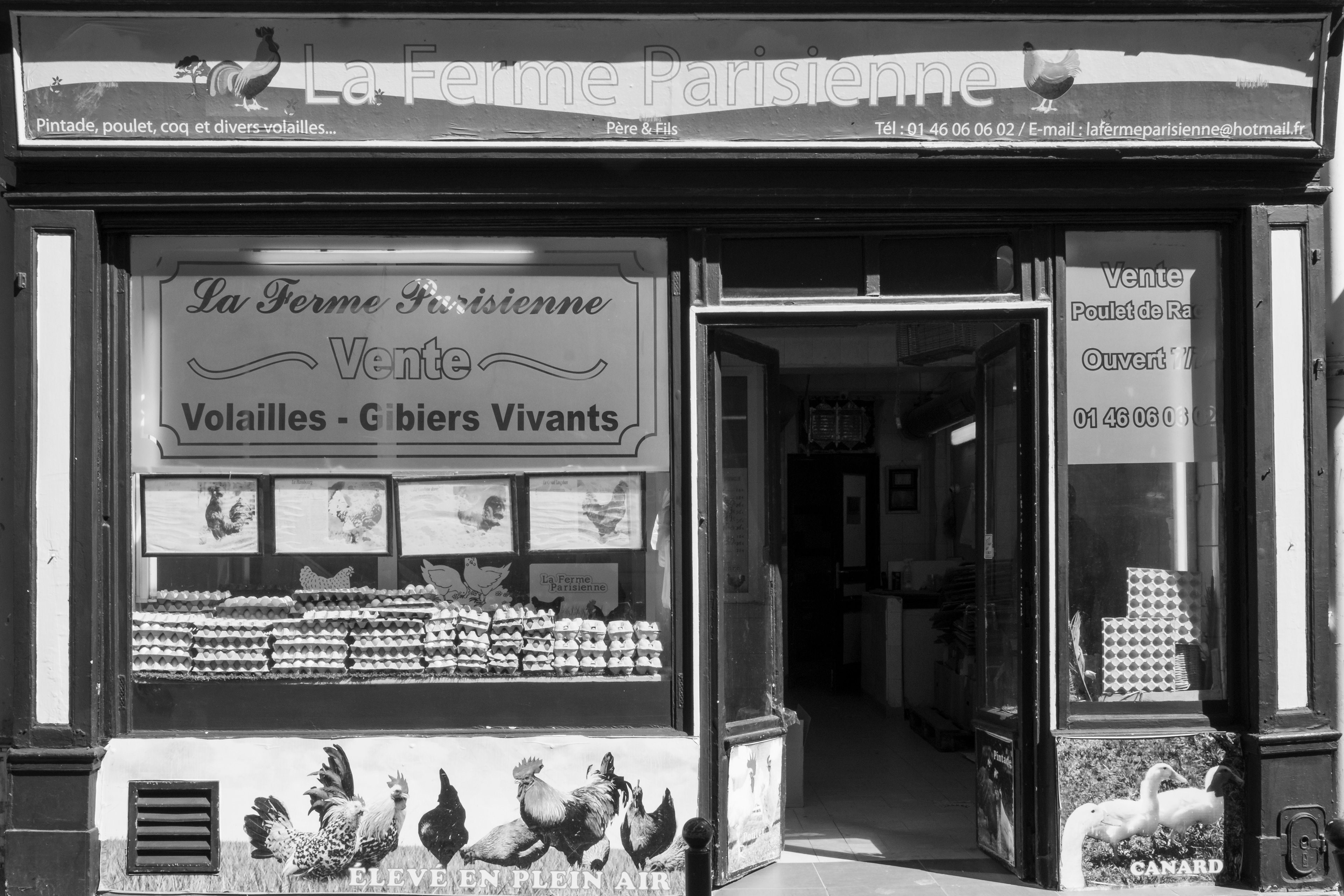 Store front of La Ferme Parisienne, 22 Rue Myrha, La Goutte d'Or, Paris
