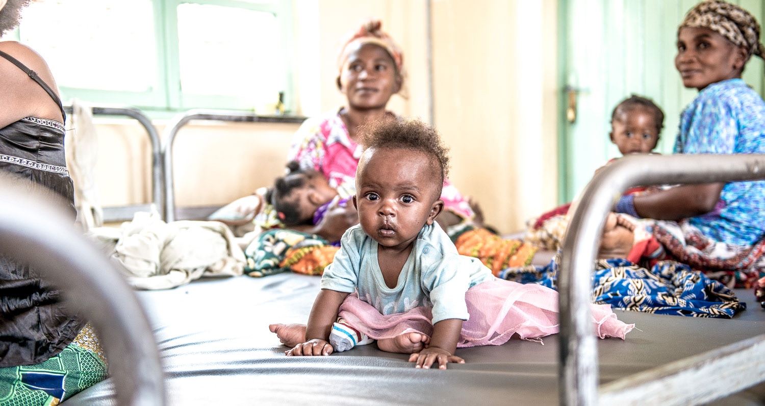 Adorable little girl in Chahi hospital supported by Focus Congo in Bukavu, Democratic Republic of Congo