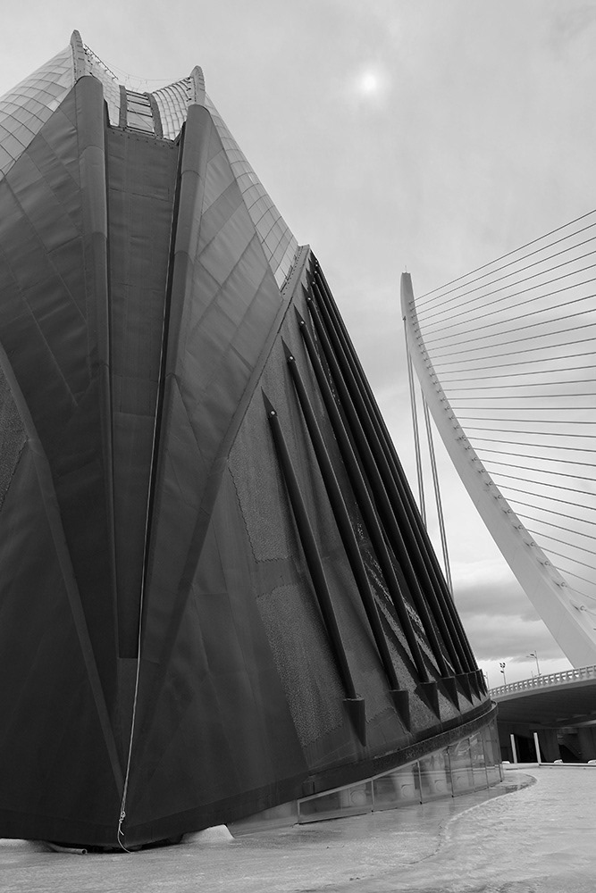 The Agora and Puente, Valencia