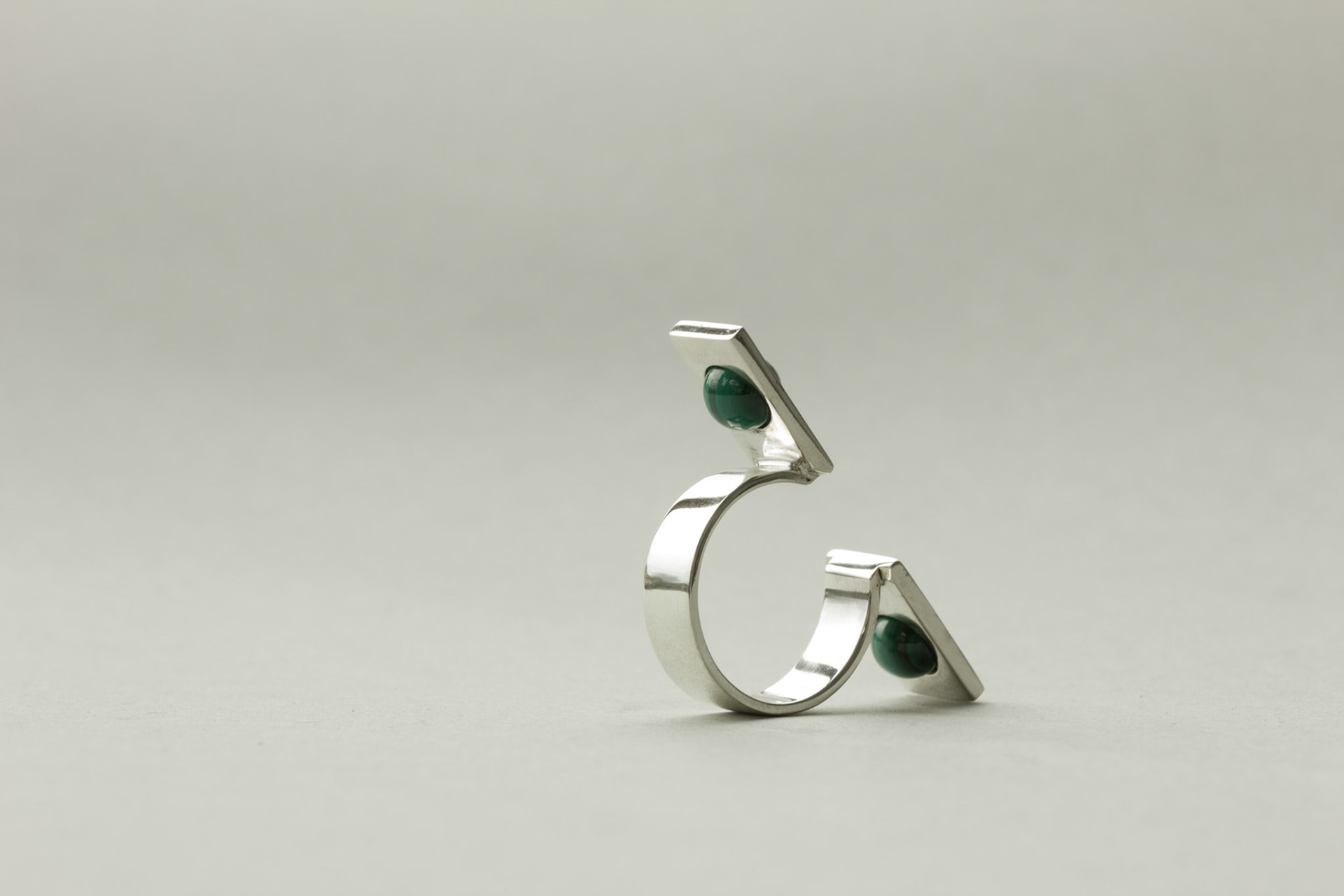 Axis ring. Silver, malachite