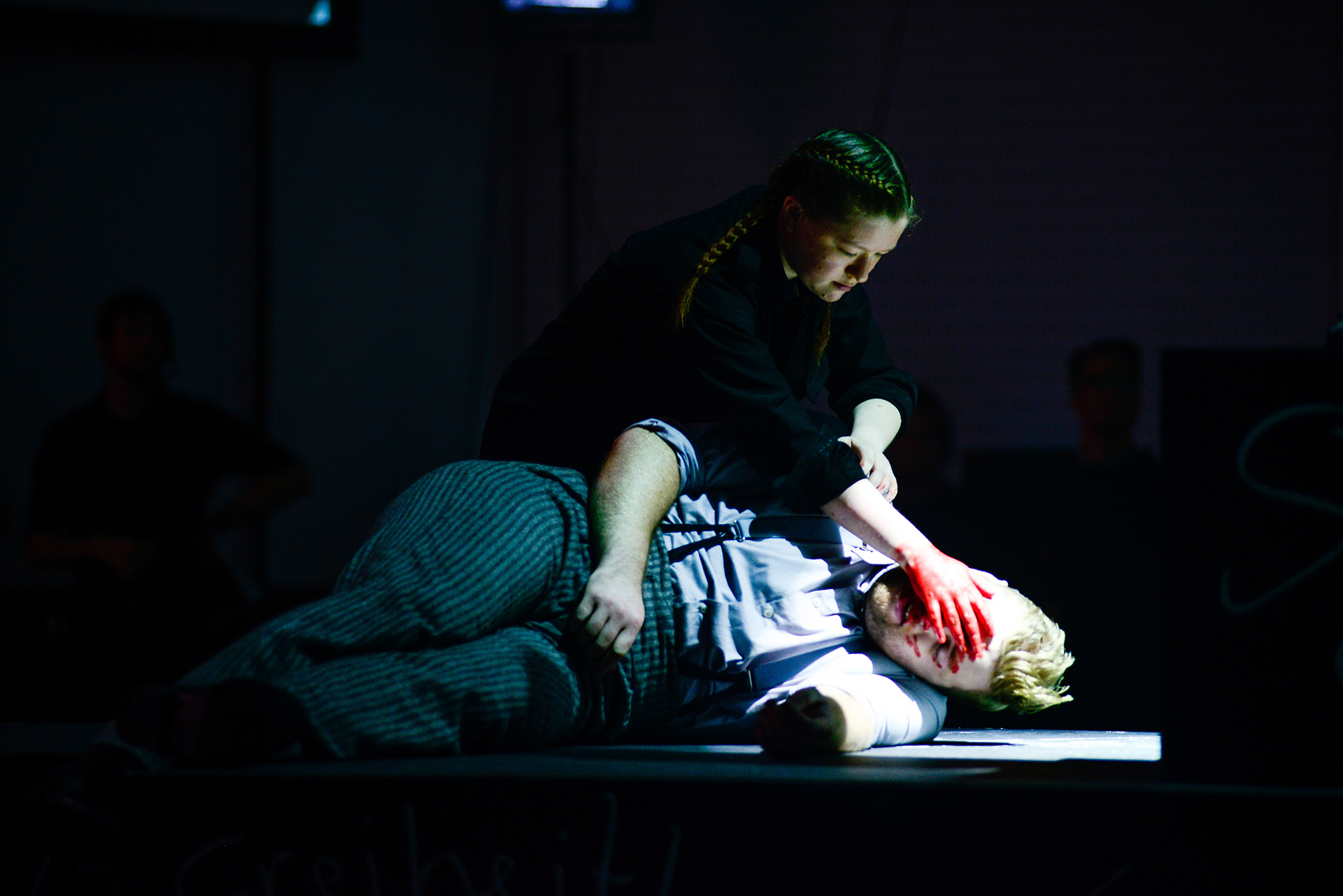 The Welsh National Opera's production of Komilitonen
