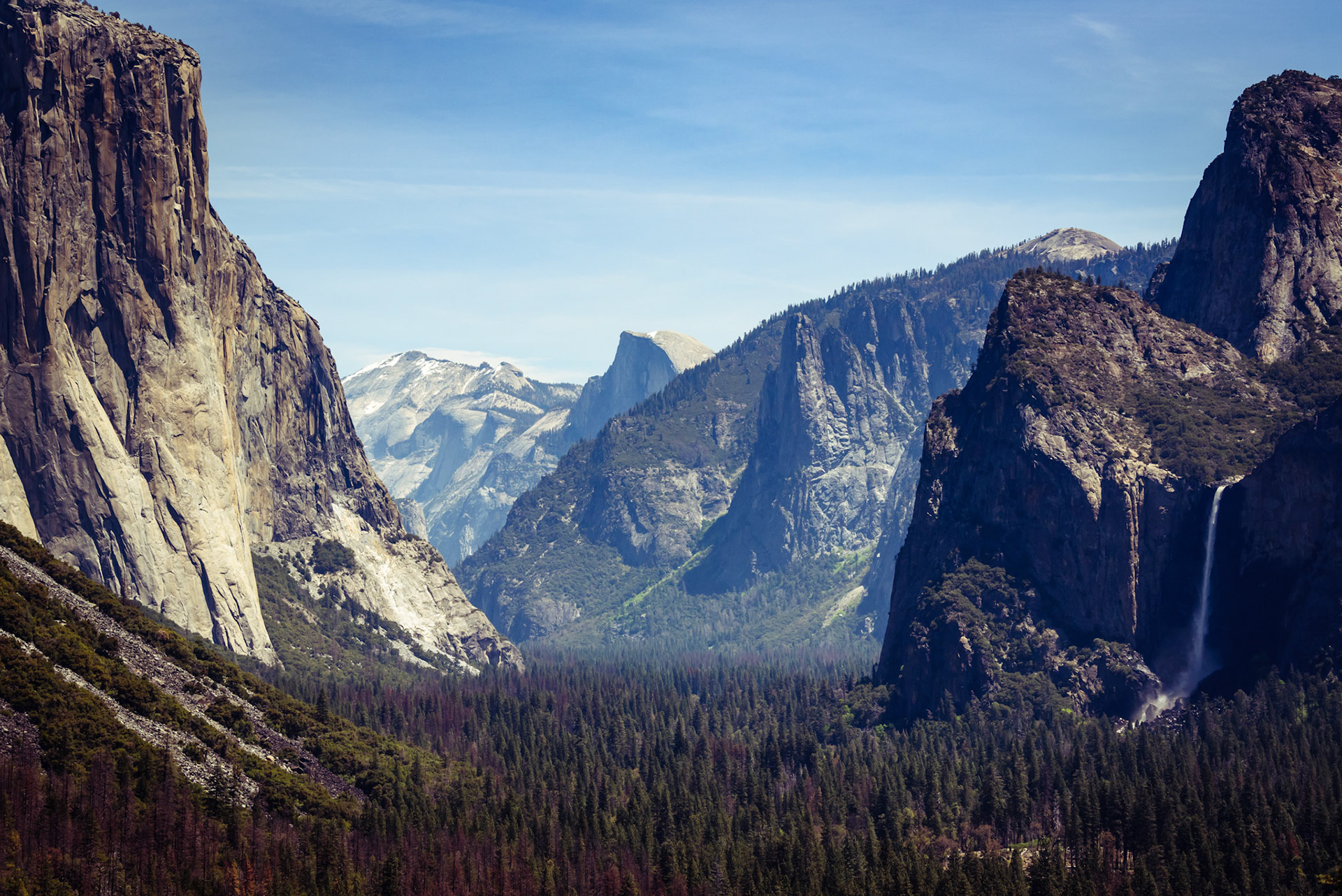 A popular view point at Yosemite.