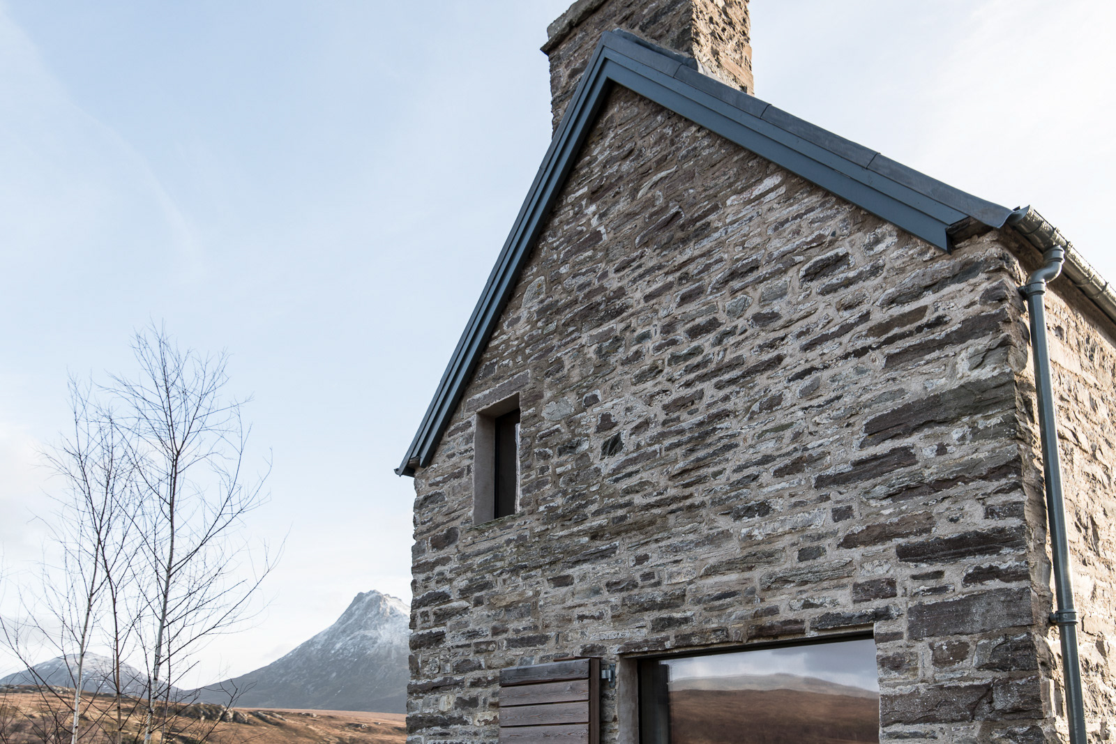 Exterior details - Kyle House, Northern Scotland - photo Martin Kaufmann