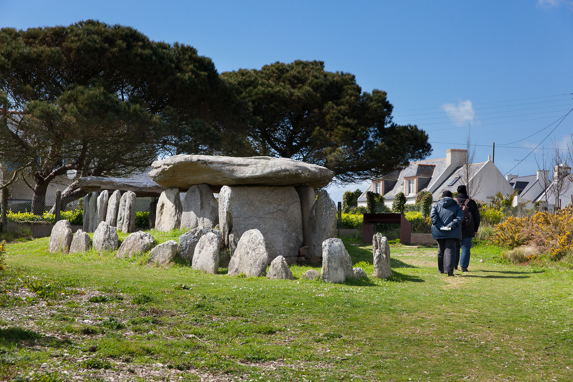 Allée couverte de Plouhinec